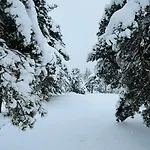 Confort Avec Cheminee בקתה Saint-Sauveur-Camprieu